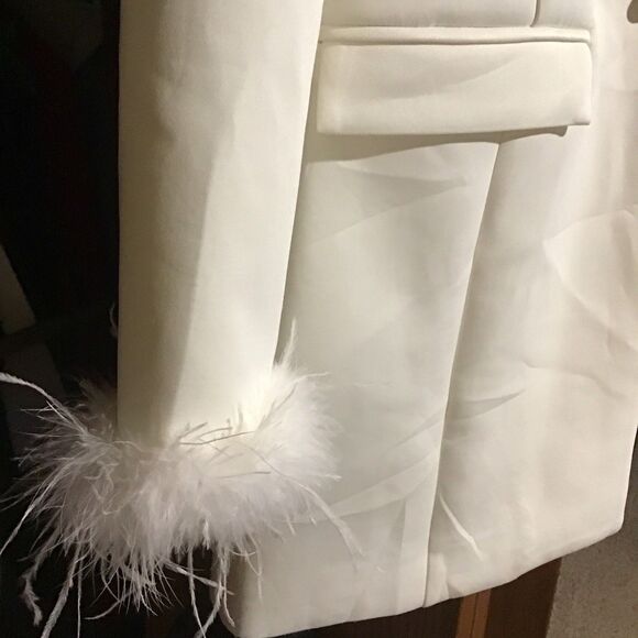 Ivory Feather Embellished Pearl Rhinestone Blazer Dress Women's Size M Wedding - Picture 5 of 7